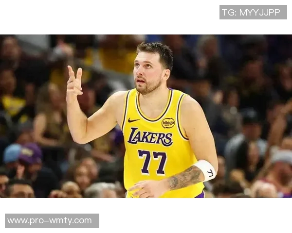 吉莱斯皮称湖人实力强大东契奇缺阵也能依靠其他球员表现